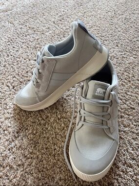 Sorel Light Gray Low-Top Canvas & Suede Sneakers